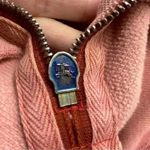 Burberry London long sleeve half zip size small - Picture 7 of 7